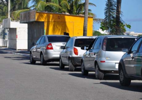IPVA de veículos com placa de final 2 pode ser pago com desconto até dia 31