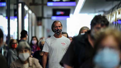 Isolamento no País cresce pela 1ª vez em seis meses, apontam dados de operadoras