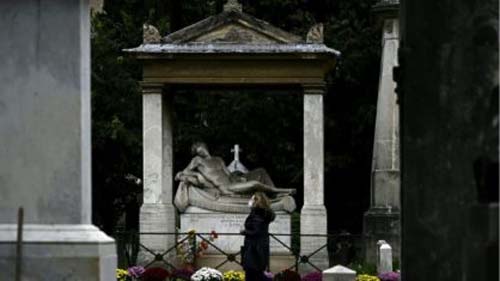 Itália decreta toque de recolher a partir de hoje para conter os contágios