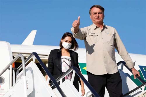 Bolsonaro pede passaporte de volta para ir a evento com Trump nos EUA
