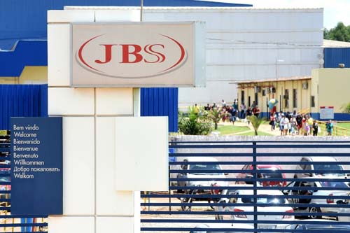 JBS registra lucro líquido de R$ 3,379 bilhões no 2º trimestre, alta de 54,8%