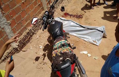 Mototaxista é assassinado a tiros depois de ser atraído para emboscada em Batalha