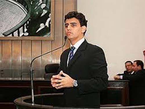 Prefeito JHC reduz a tarifa de ônibus e Maceió passa a ter passagem mais barata entre as capitais