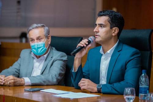 JHC se reúne com músicos e anuncia decreto de retorno das atividades