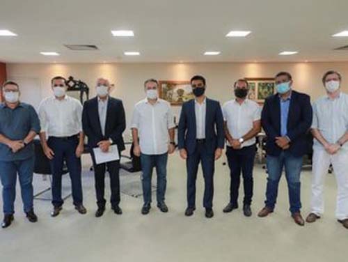 Renan Filho e JHC se reúnem para definir novas medidas de enfrentamento à pandemia