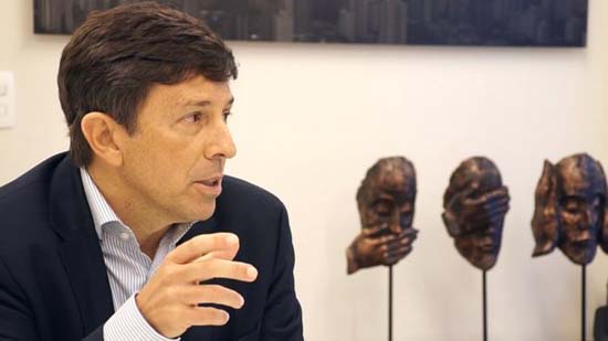 'Todos os serviços públicos no Brasil deveriam ser privatizados', diz João Amoêdo, do Novo