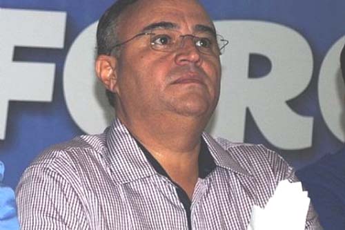 João Caldas articula para ser o único candidato federal com apoio do Executivo de Maceió
