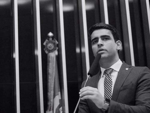 NOTA DE SOLIDARIEDADE AOS JORNALISTAS