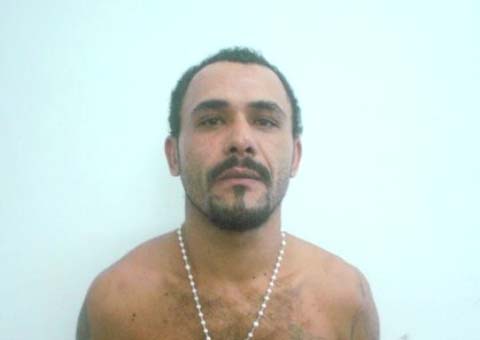 Preso é assassinado a facadas e tem a cabeça decepada no Baldomero