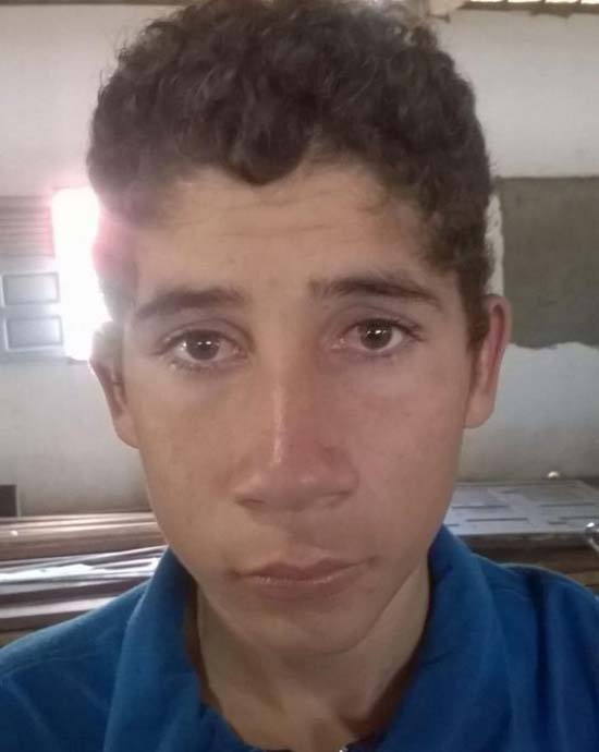 Jovem é preso suspeito por tráfico de drogas em Campo Alegre