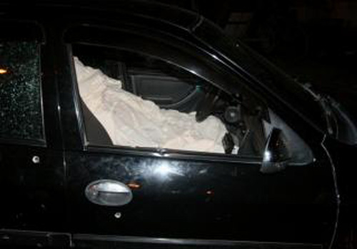 Motorista é executado dentro do carro nos fundos de agência dos Correios em Maceió
