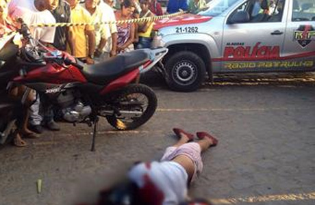Jovem é assassinado em posto de combustíveis em Arapiraca