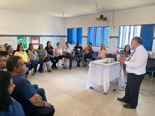 PCJE realiza palestra sobre resolução de conflitos para professores da rede pública
