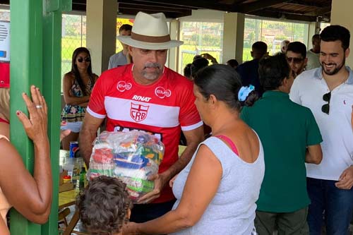Torneio da Justiça distribui 500 cestas básicas para população do Vale do Paraíba