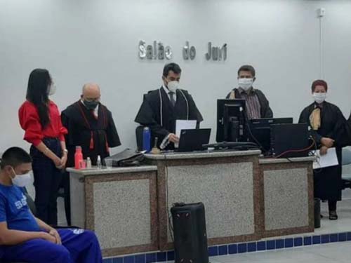 Acusado de matar adolescente que impediu assédio contra irmã é condenado a 23 anos de prisão