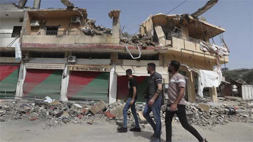 Israel inicia ofensiva no Líbano e “acelera” preparativos para operação terrestre em Rafah