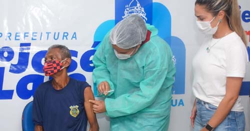 São José Da Laje sai à frente E vacina profissionais da educação e guardas Civis municipais