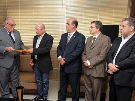 Legislativo recebe proposta de reestruturação da 17ª Vara