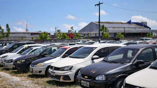 Leilão de veículos apreendidos no estado de Alagoas: 613 unidades disponíveis para compra