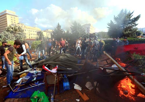 Economia decadente na origem da revolta no Líbano