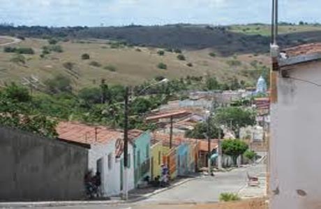 Dois adolescentes morrem e um fica ferido em atendado no interior