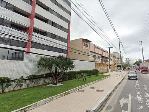 Jovem que esfaqueou mulher em apartamento na Jatiúca é preso escondido em clínica de PE