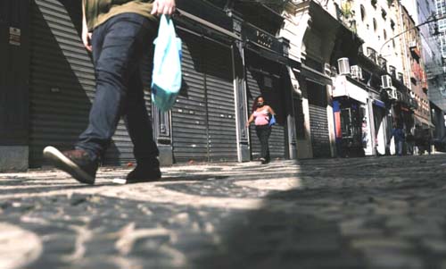 CNC aponta fechamento de 75 mil lojas em 2020