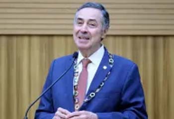 Ministro Luís Roberto Barroso anuncia sua saída do Supremo Tribunal Federal após mais de uma década de atuação