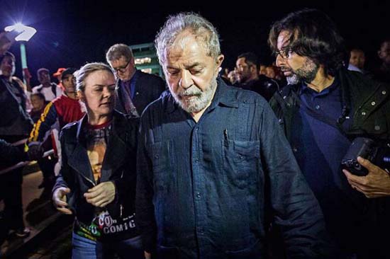 TRF4 rejeita recurso final de Lula em segunda instância