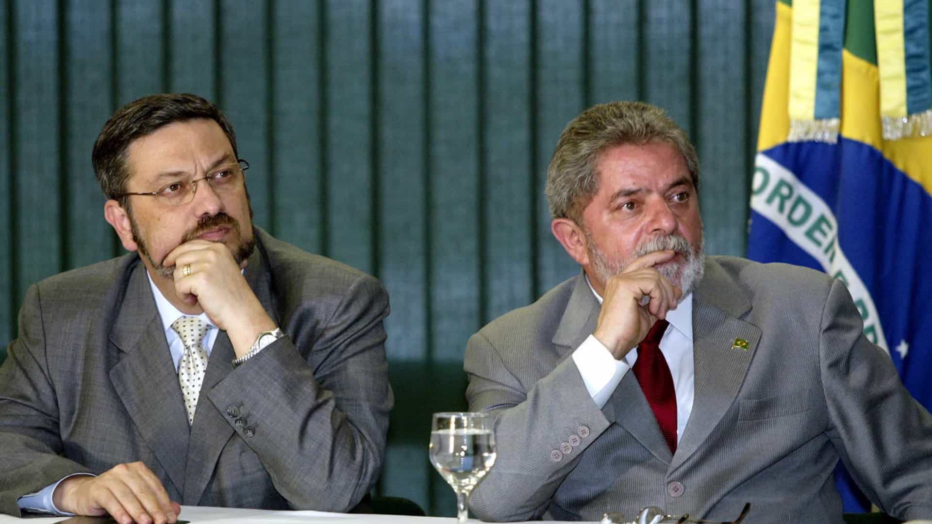 Lava jato denuncia Lula, Palocci e Okamotto por lavagem de dinheiro