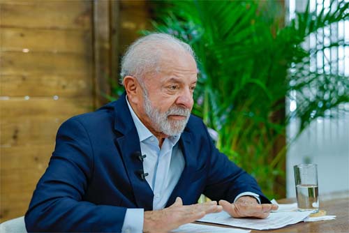 Pesquisa aponta maior rejeição a Lula e Bolsonaro entre eleitores brasileiros