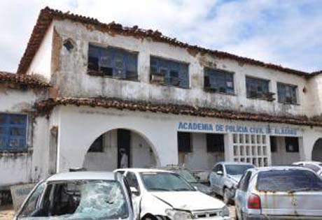 Policiais civis de AL estão sem local para formação e treinamento