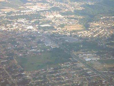 Corpo de mulher é encontrado carbonizado em estrada vicinal