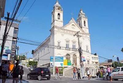 Celebração e procissão finalizam festa da Padroeira nesta segunda em Maceió