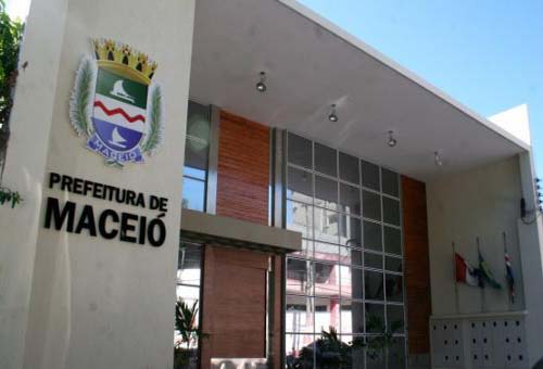 Prefeitura de Maceió decreta ponto facultativo na próxima segunda-feira