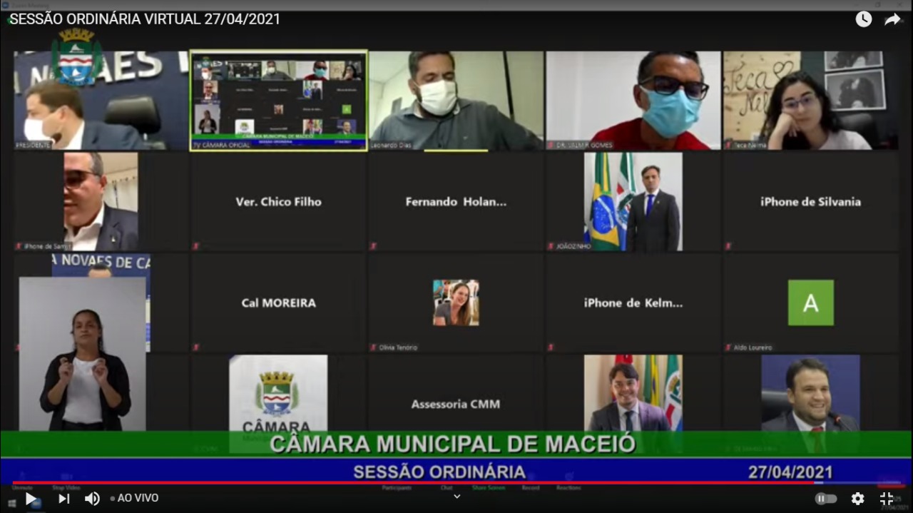 Câmara de Maceió barra votação para conceder título de Cidadão Honorário a Bolsonaro