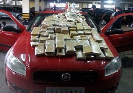 PF de Alagoas apreende 110 quilos de maconha com casal de Goiás