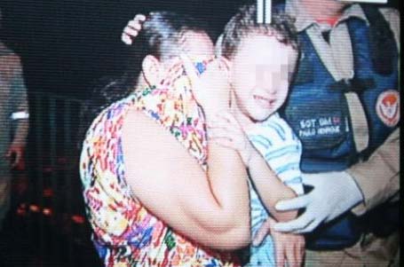 Ação policial evita que mãe e filho pulem da passarela da Ufal em Maceió
