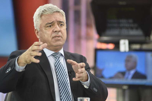 PSL vai procurar Bolsonaro para reverter risco de saída do presidente