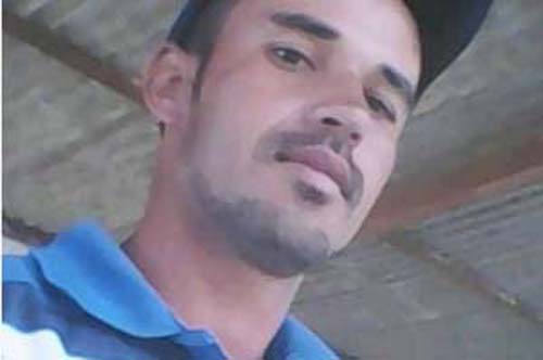 Após briga, homem pede abraço de reconciliação e mata amigo a facada