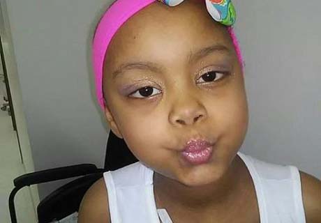 Menina com leucemia necessita de doadores de medula; campanha ganha redes sociais