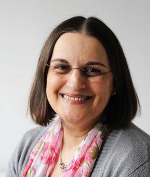 Não é momento de os pais se transformarem em alfabetizadores