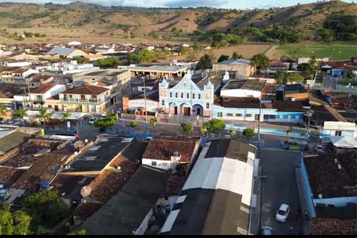 Adolescentes são executados a tiros em praça pública no interior de AL