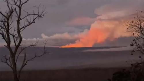 Mauna Loa, maior vulcão ativo do mundo, entra em erupção no Havaí