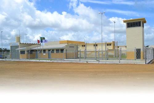 Corpo de reeducando é encontrado esquartejado e dentro saco no Presídio de Segurança Máxima, em Maceió