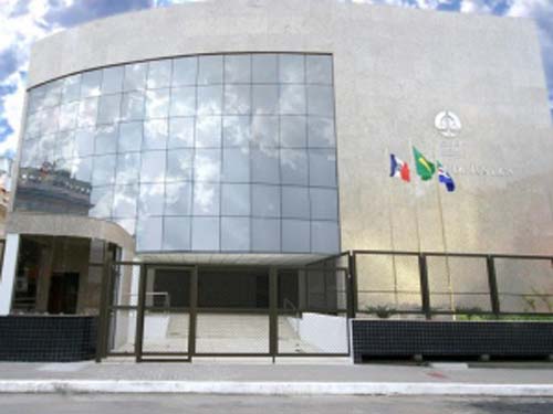 Justiça concede habeas corpus a advogados presos por envolvimento em esquema