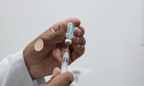 Vacinação com a Pfizer bivalente começa na segunda-feira (27) em Maceió