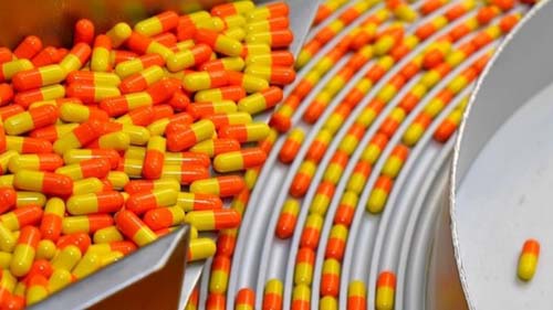 Falta de medicamentos para câncer, sífilis e covid-19 escancara crise na saúde pública