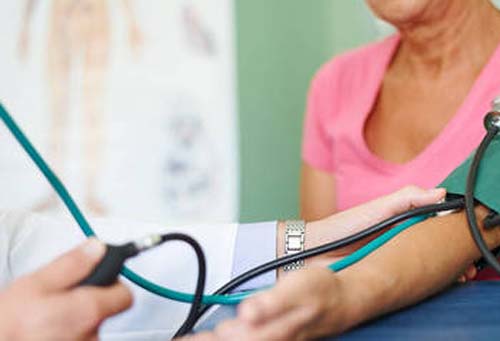 Sal embaixo da língua funciona para pressão baixa?