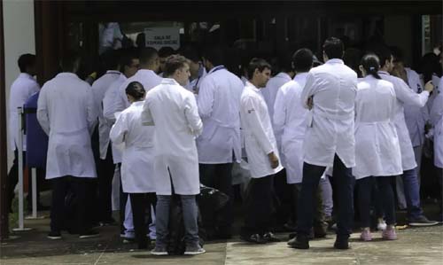 Prazo para envio de documentação médica do Revalida 2025/2 iniciou nesta segunda-feira